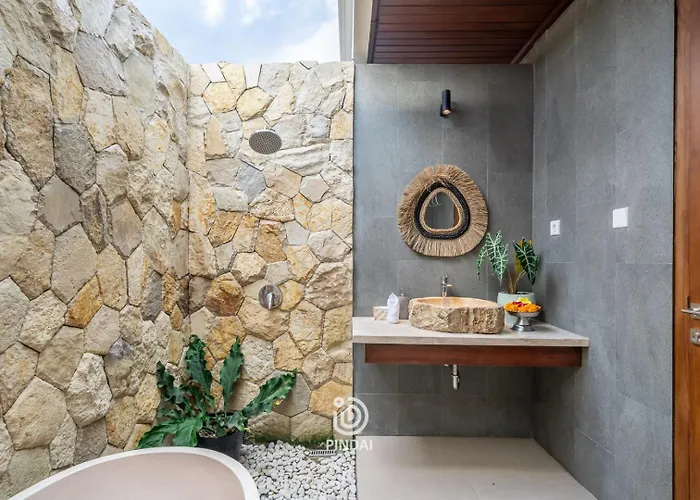 ベッド・アンド・ブレックファスト 3 King Bedrooms Ratu Bali Luxury In Ubud, Bali 3*