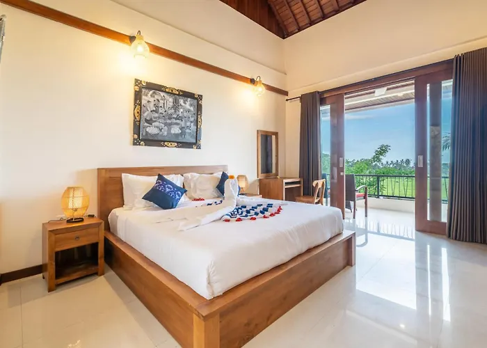 ベッド・アンド・ブレックファスト 3 King Bedrooms Ratu Bali Luxury In Ubud, Bali 3*